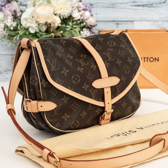 Louis Vuitton Handbags - LOUIS VUITTON Saumur 30 Medium Monogram Canvas